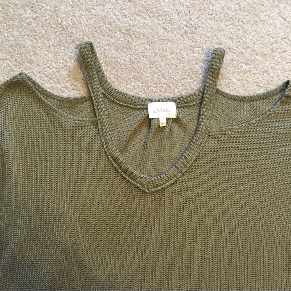 Open Shoulder Sweater - Picture 7 of 10